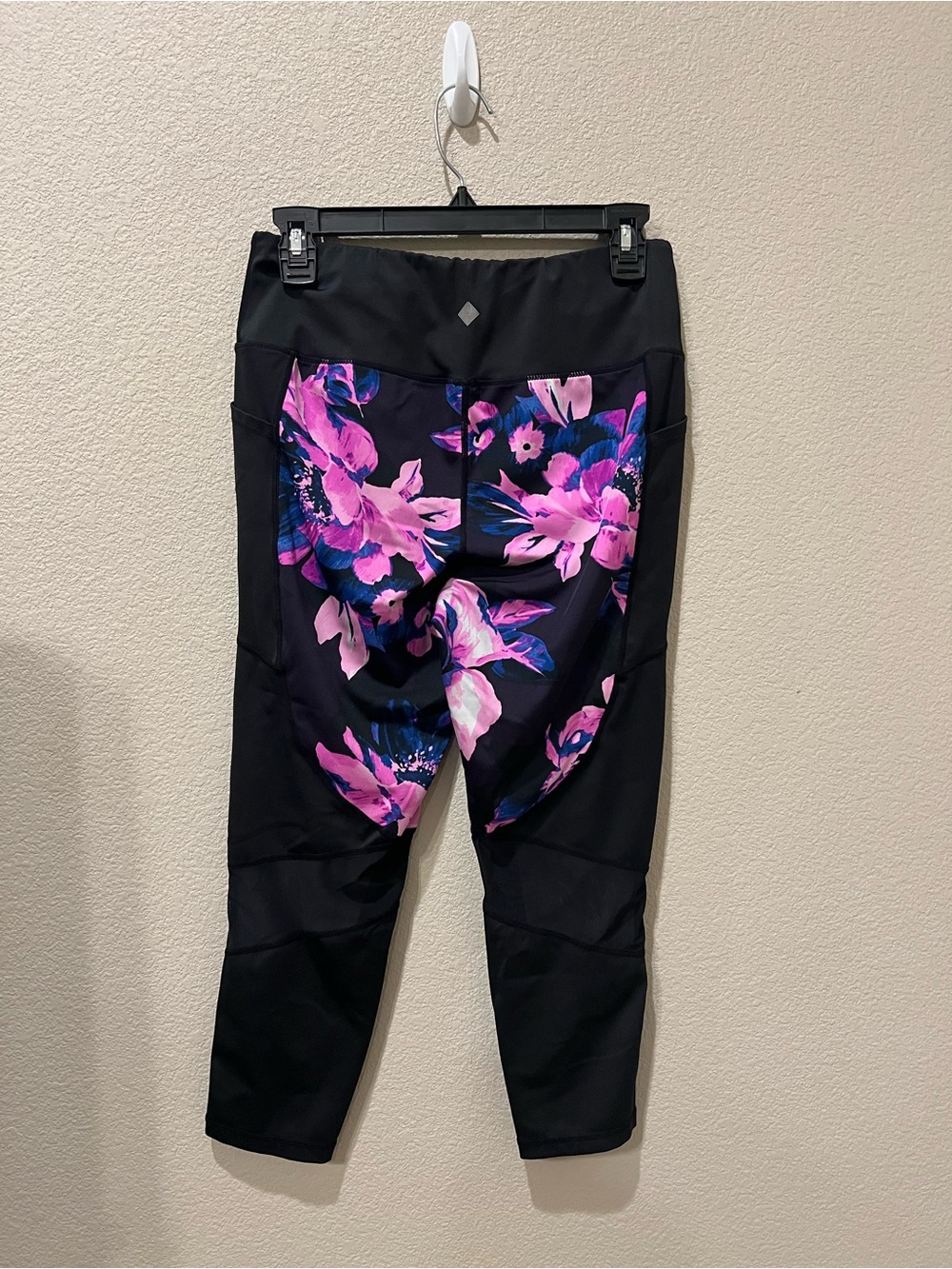 LuLaRoe Rise Fearless Cropped Athletic Leggings - Set of 3 - Picture 3 of 16